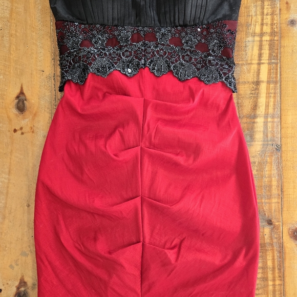 ⚫️LE CHATEAU dress - Picture 13 of 16